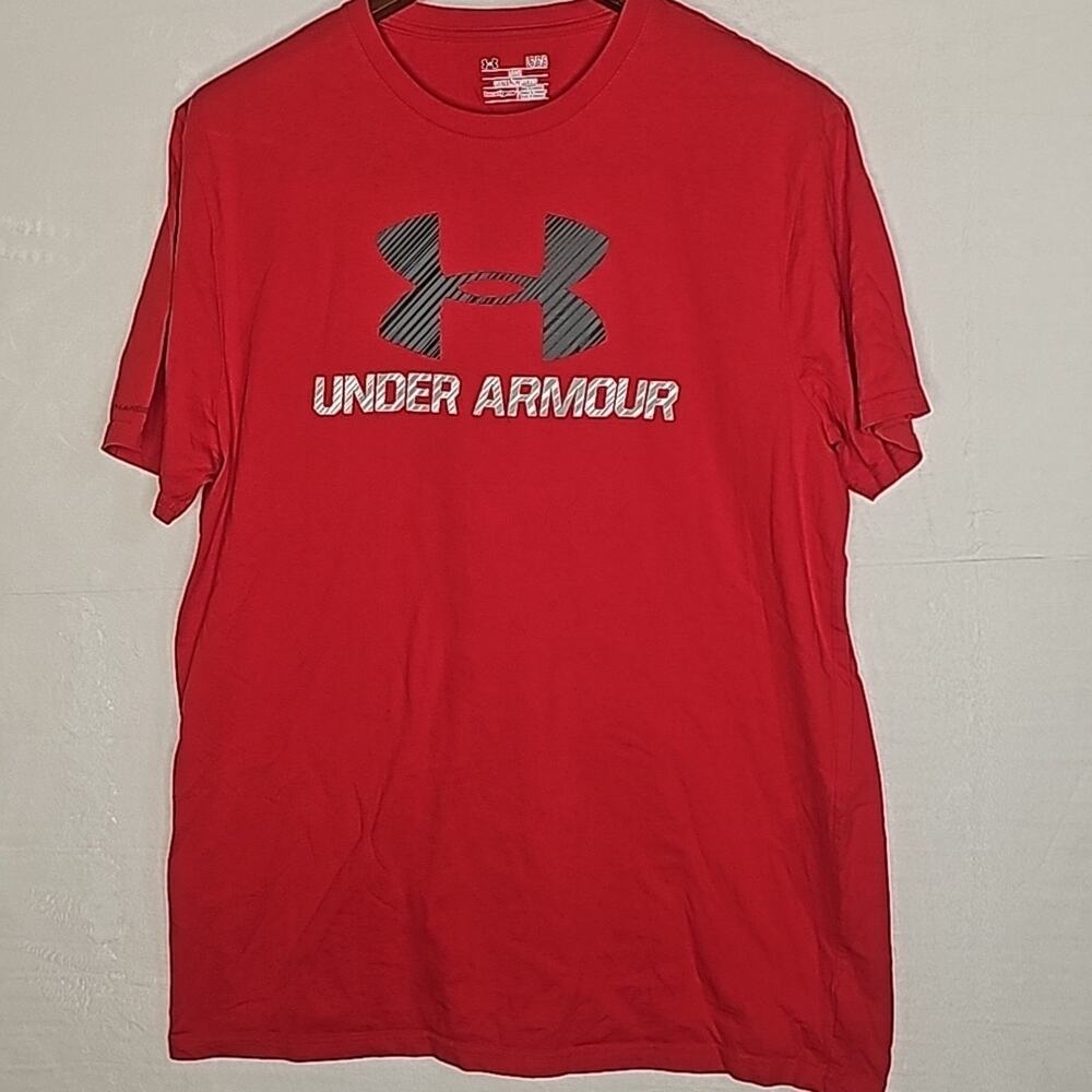 NWOT Red Under Armour Men's Tee Large